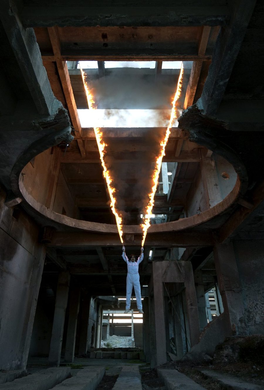 «环形剧场», 2024