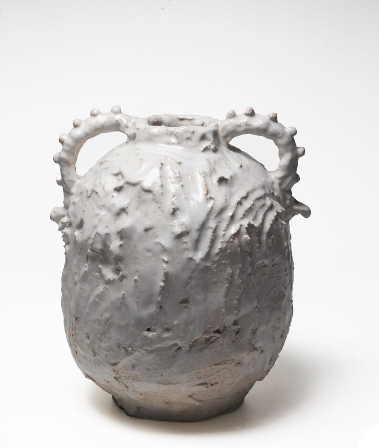 White crackle creature, 2021