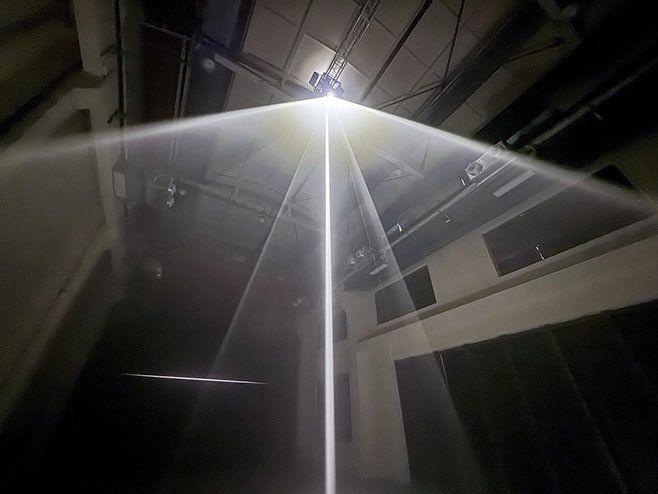 临界空间 (Critical Space)