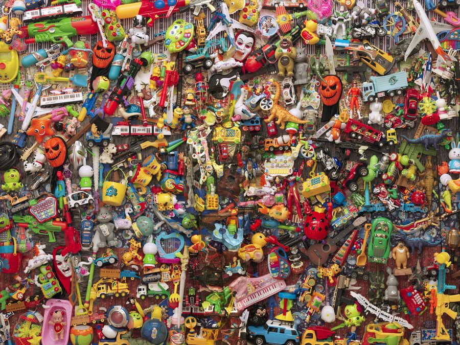 Plastic toys, 2015